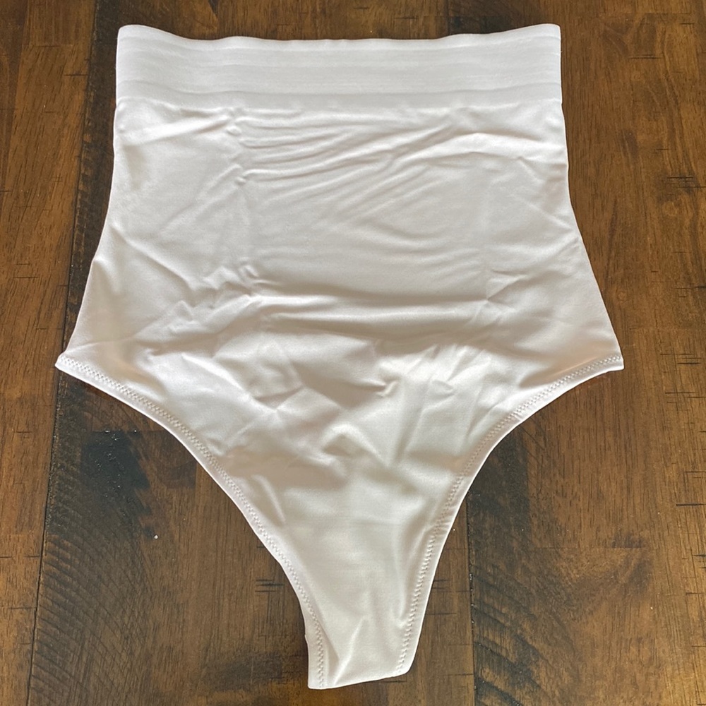 Cupid Women's Firm Control Sleeks Hi
Waist Shaping Thong